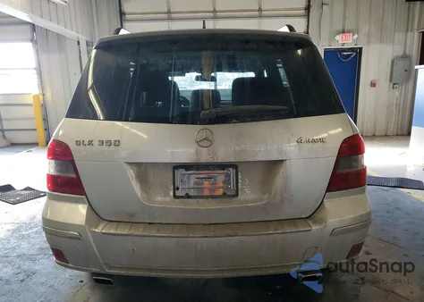 2010 Mercedes-Benz Glk 350 4Matic z USA, uszkodzony, nr VIN WDCGG8HBXAF416385